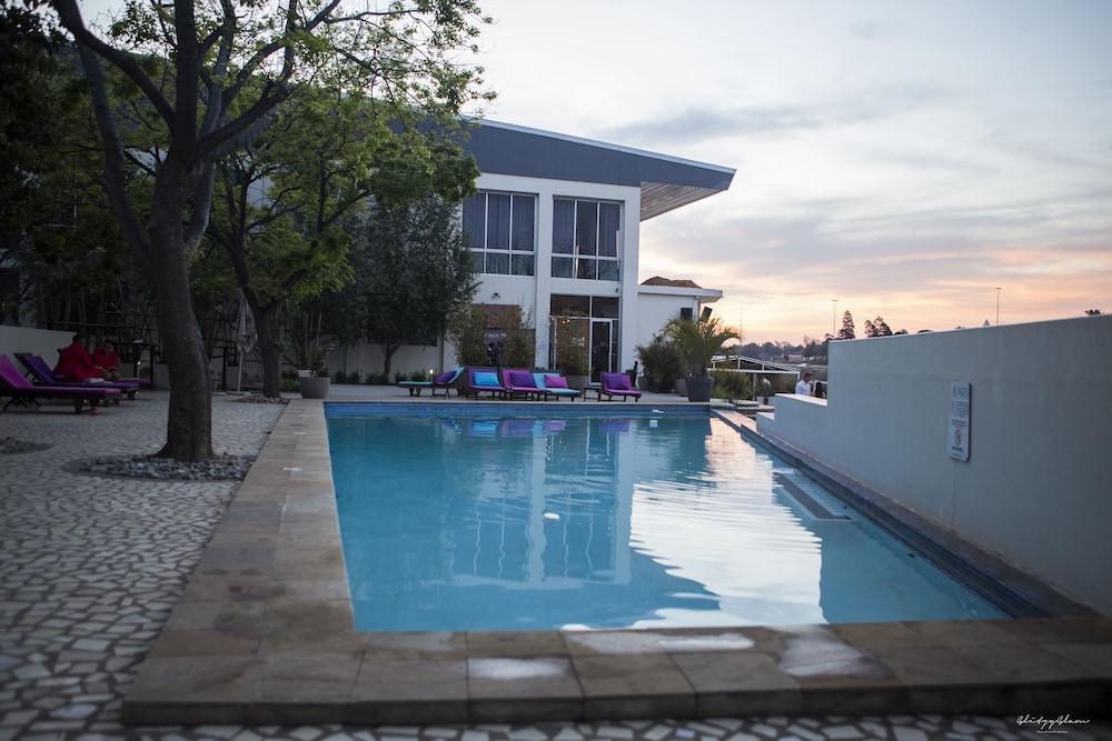 The Lakes Hotel & Conference Centre Benoni Exterior foto