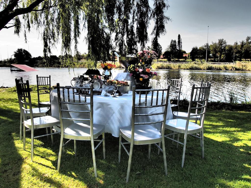 The Lakes Hotel & Conference Centre Benoni Exterior foto